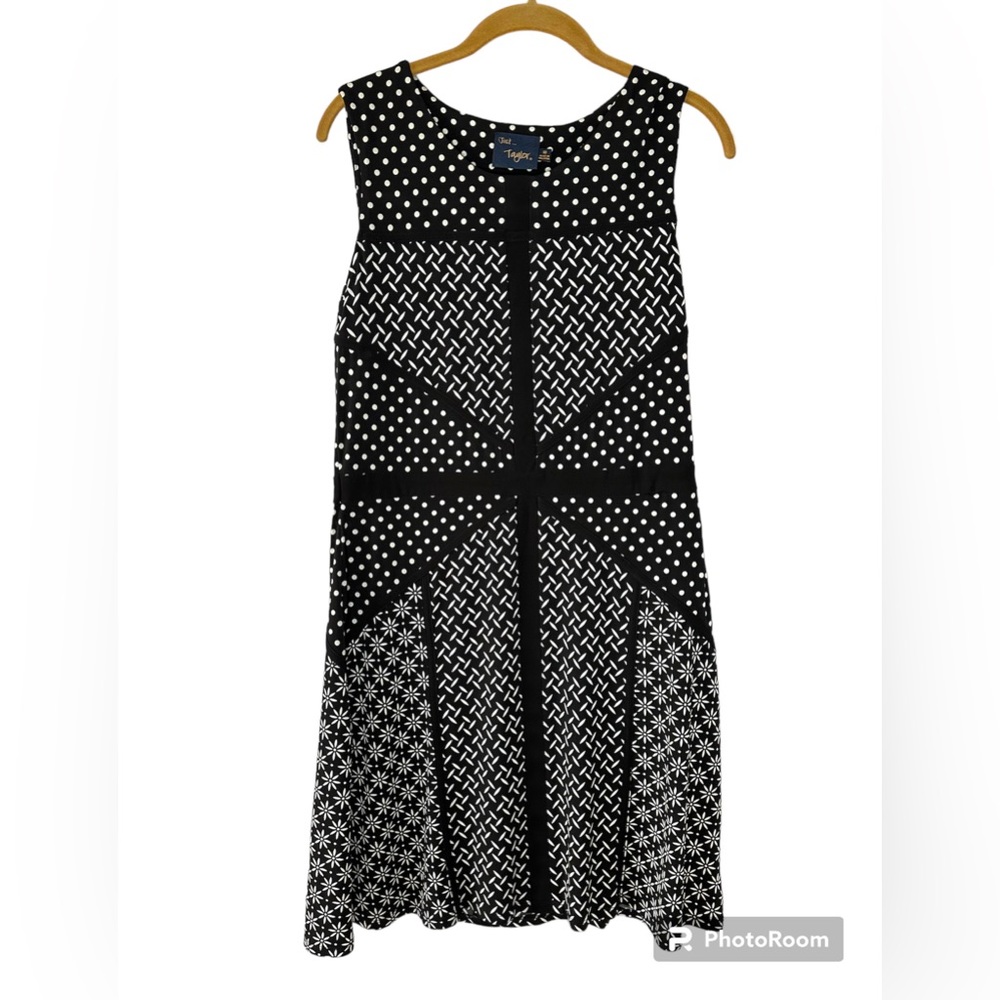 Just…Taylor Black and White A-Line flair Dress Sz 10